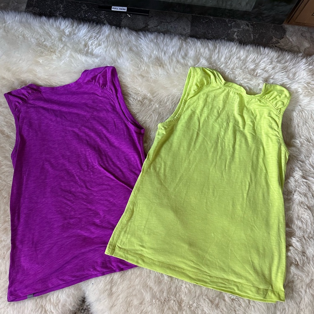 Title Nine Pair V-Neck Tank Tops - Purple & lemon-lime color Size M - Picture 2 of 3